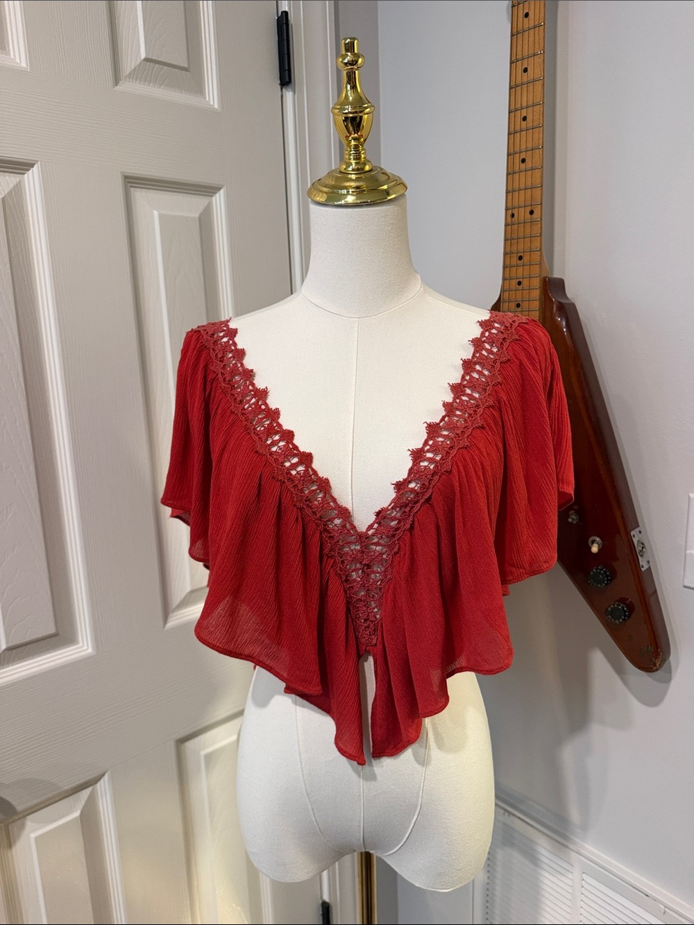 Beautiful Cotton Candy Red Lace-Trim Cropped V-Neck Top